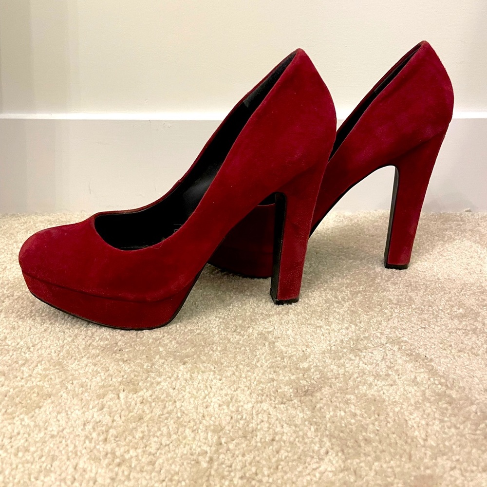 Burgundy red aldo chunky real suede heel size 38